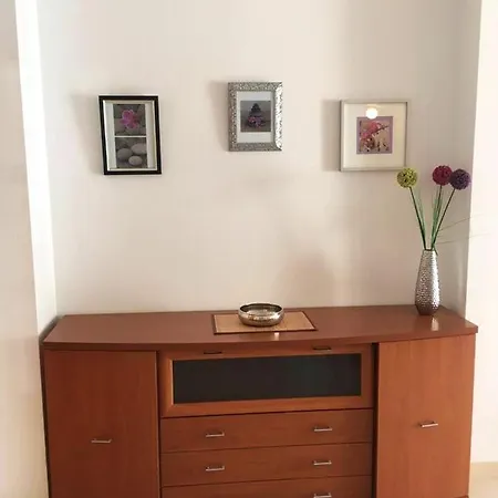 Modern In With Sea And Mountain View Apartamento *