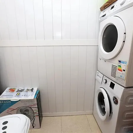 아파트 Modern In With Sea And Mountain View 카라펠