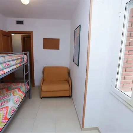 Modern In With Sea And Mountain View 카라펠
