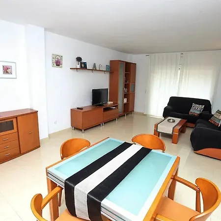 Modern In With Sea And Mountain View 아파트